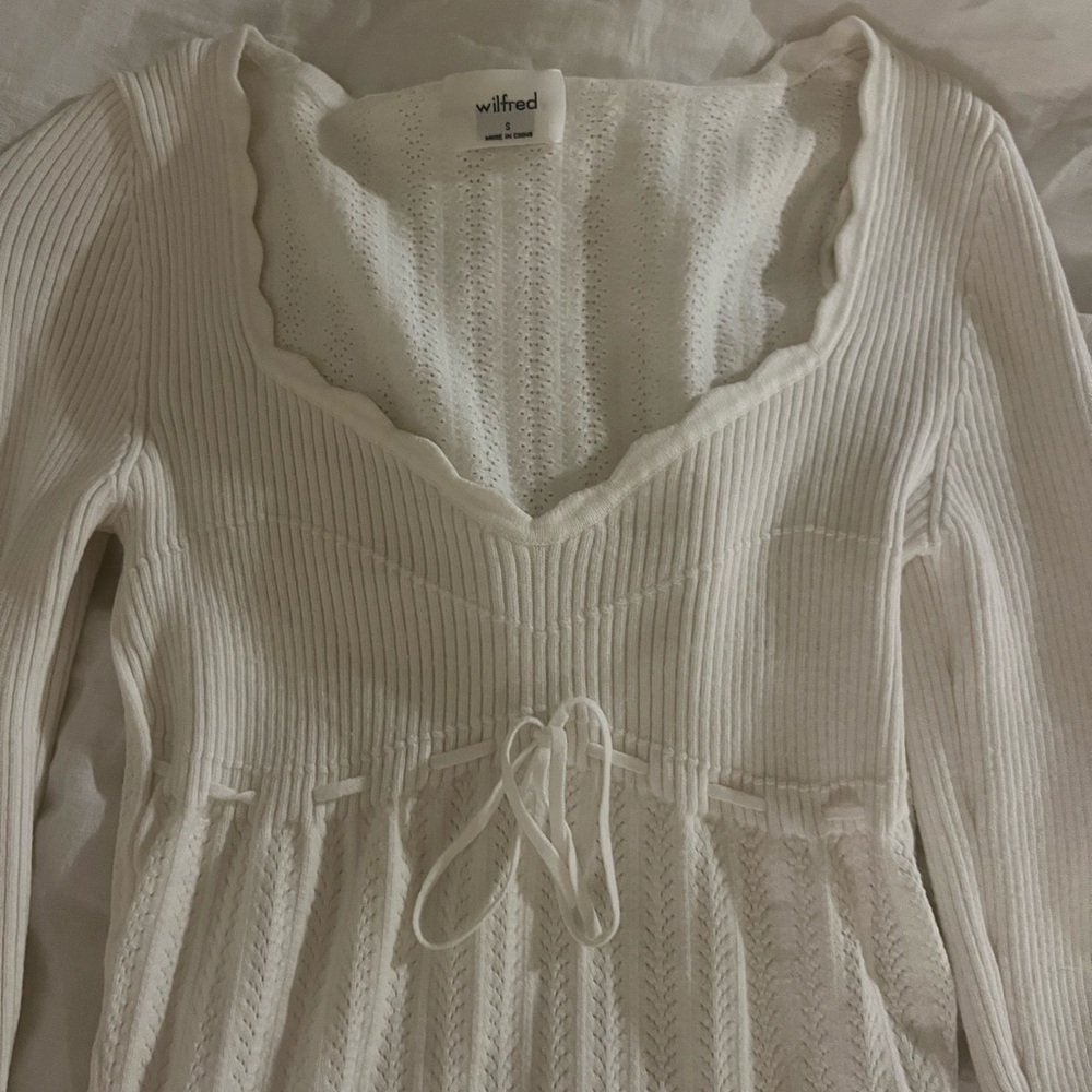 Aritzia top